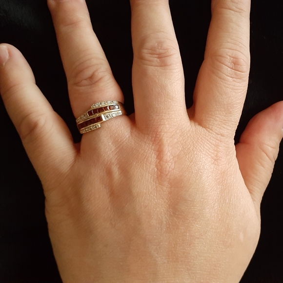 Ring - Picture 3 of 3